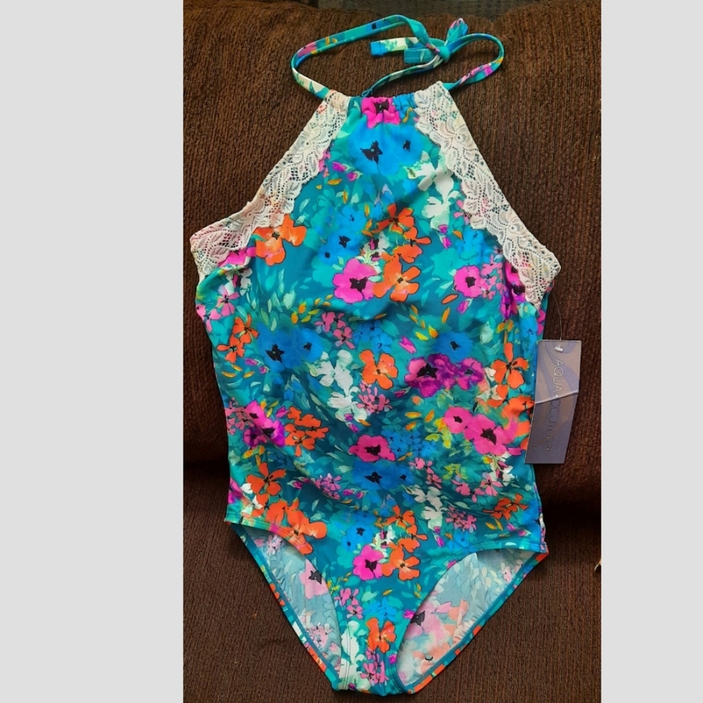 Aqua Couture Women's Large One Piece Swimsuit?